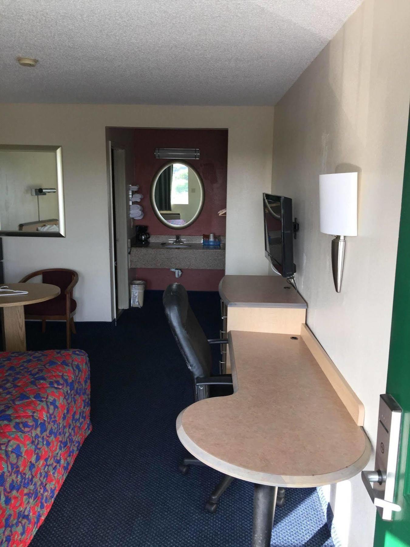 Q Lodging Extended Stay Сан Антонио Екстериор снимка